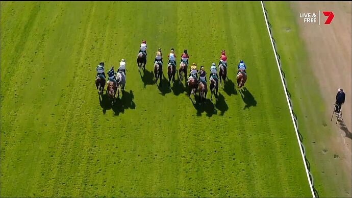 The_Morning_Show_-_Weekend_20251018_1147.ts_012686759