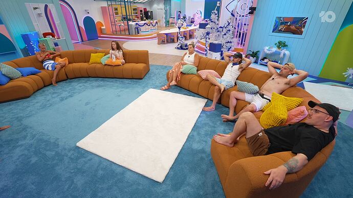 12-04_11-09-42_Big Brother Live Stream_Big Brother Live Stream.ts_002366683