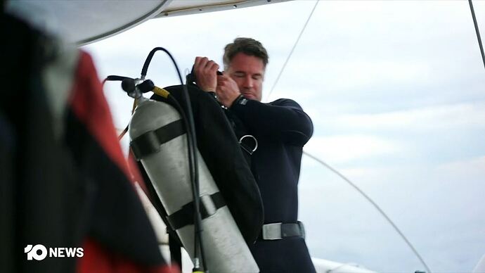 11-24_15-04-27_10 Melbourne_10 Melbourne.ts_004417104